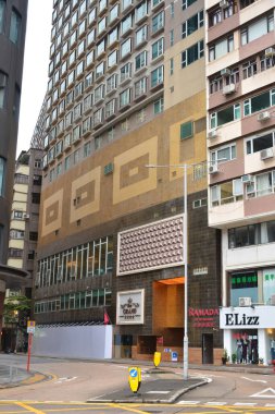 KOWLOON, Hong Kong, Kowloon 'da 24 Mayıs 2024' te Wyndham Otel cephesinde Ramada. Kowloon, Hong Kong 'da bir şehirdir..