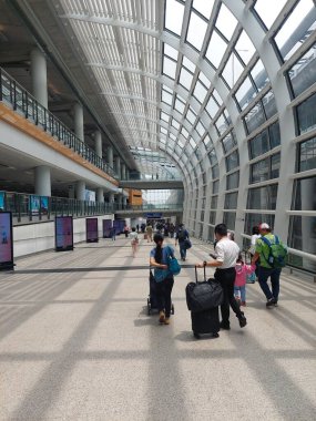CHEK LAP KOK, HK - 22 Mayıs - Hong Kong Uluslararası Havaalanı 22 Mayıs 2024 Chek Kap Kok, Hong Kong. Hong Kong Uluslararası Havalimanı, Hong Kong 'un Chek Kap Kok şehrinde uluslararası bir havaalanıdır..