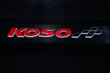 Pasay, PH - MAR 22 - Koso, 22 Mart 2025 tarihinde Pasay, Filipinler 'deki Inside yarış bisikleti festivalinde imza attı. İçerideki bisiklet festivali Filipinler 'de bir motosiklet etkinliği..