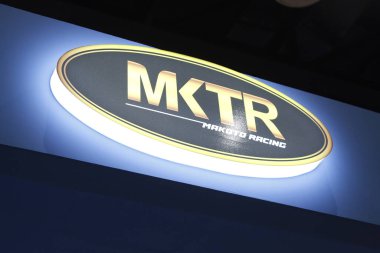 Pasay, PH - MAR 22 - Makoto standı 22 Mart 2025 tarihinde Pasay, Filipinler 'deki Inside yarış bisikleti festivalinde. İçerideki bisiklet festivali Filipinler 'de bir motosiklet etkinliği..