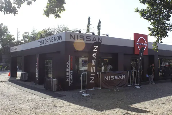 Pasay, PH - 13 Nisan - Nissan standı Manila Uluslararası Otomobil Fuarı (MIAS) 13 Nisan 2025 tarihinde Pasay, Filipinler 'de. MIAS, Filipinler 'de düzenlenen bir otomobil fuarıdır..