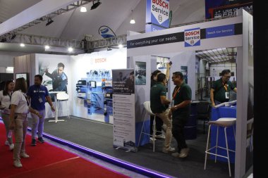 Pasay, PH - APR 13 - 13 Nisan 2025 tarihinde Filipinler 'in Pasay kentinde Manila Uluslararası Otomobil Fuarı' nda (MIAS) Bosch standı. MIAS, Filipinler 'de düzenlenen bir otomobil fuarıdır..