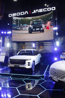 Pasay, PH - APR 13 - Manila Uluslararası Otomobil Fuarı 'nda (MIAS) Omoda jaecoo standı 13 Nisan 2025, Pasay, Filipinler. MIAS, Filipinler 'de düzenlenen bir otomobil fuarıdır..