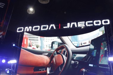 Pasay, PH - APR 13 - Manila Uluslararası Otomobil Fuarı 'nda (MIAS) Omoda jaecoo standı 13 Nisan 2025, Pasay, Filipinler. MIAS, Filipinler 'de düzenlenen bir otomobil fuarıdır..