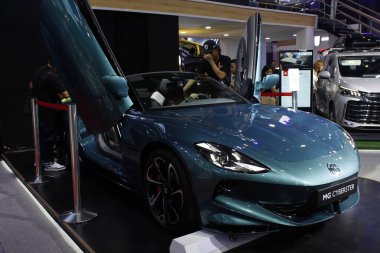 Pasay, PH - APR 13 - MG siberster Manila Uluslararası Otomobil Fuarı (MIAS) 13 Nisan 2025 tarihinde Pasay, Filipinler 'de. MIAS, Filipinler 'de düzenlenen bir otomobil fuarıdır..