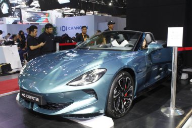 Pasay, PH - APR 13 - MG siberster Manila Uluslararası Otomobil Fuarı (MIAS) 13 Nisan 2025 tarihinde Pasay, Filipinler 'de. MIAS, Filipinler 'de düzenlenen bir otomobil fuarıdır..