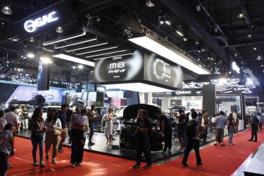 Pasay, PH - APR 13 - Manila Uluslararası Otomobil Fuarı 'nda Gac standı (MIAS) 13 Nisan 2025, Pasay, Filipinler. MIAS, Filipinler 'de düzenlenen bir otomobil fuarıdır..