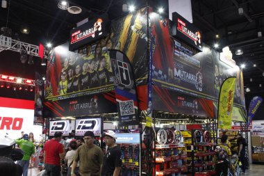 Pasay, PH - MAR 22 - Mutarru standı 22 Mart 2025 tarihinde Pasay, Filipinler 'de yarışın içinde. İçerideki bisiklet festivali Filipinler 'de bir motosiklet etkinliği..