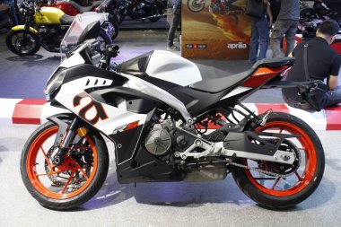 Pasay, PH - MAR 22 - the 457 Rs. 22 Mart 2025 tarihinde Pasay, Filipinler 'de Inside yarış bisikleti festivalinde. İçerideki bisiklet festivali Filipinler 'de bir motosiklet etkinliği..