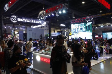 PASAY, PH - APR. 5 - Kymco standı Makina Moto Show 'da 5 Nisan 2025 Pasay, Filipinler' de. Makina Moto, Filipinler 'de düzenlenen bir motosiklet fuarı.. 