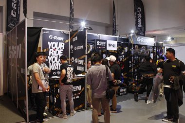 PASAY, PH - APR. 5 - Makina Moto Show 'daki Gren standı 5 Nisan 2025, Pasay, Filipinler. Makina Moto, Filipinler 'de düzenlenen bir motosiklet fuarı.. 