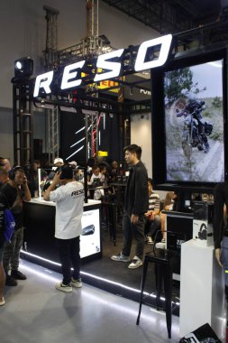 PASAY, PH - APR. 5 - Makina Moto Show 'da Reso standı 5 Nisan 2025, Pasay, Filipinler. Makina Moto, Filipinler 'de düzenlenen bir motosiklet fuarı.. 