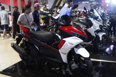 PASAY, PH - APR. 5 - Euro Griffin 180 Makina Moto Show 'da 5 Nisan 2025 tarihinde Pasay, Filipinler' de. Makina Moto, Filipinler 'de düzenlenen bir motosiklet fuarı.. 