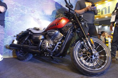 PASAY, PH - APR. 5 - Fkm soğutucu 500 Makina Moto Show 'da 5 Nisan 2025 Pasay, Filipinler' de. Makina Moto, Filipinler 'de düzenlenen bir motosiklet fuarı.. 