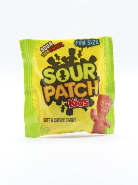 MANILA, PH - 22 Şubat 2025 'te Filipinler, Manila' da ekşi yamalı çocuklar. Ekşi yamalı çocuklar ABD 'de şekerci..