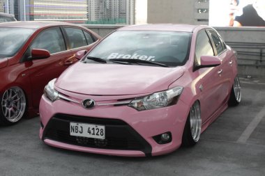 PARANAQUE, PH - 15 Haziran - Toyota vios at Stance Pilipinas triple header car meet on June 15, 2025, Paranaque, Filipinler. Stance Pilipinas, Filipinler merkezli bir otomobil grubu..