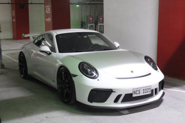 PARANAQUE, PH - 25 Mayıs - Porsche 911 gt3 Auto Industria 25 Mayıs 2025 tarihinde Paranaque, Filipinler 'de sıcak yaz karşılaşması. Auto Industria Filipinler 'de bir otomotiv kaynağıdır..