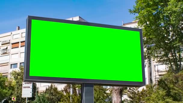 Билборд Макет Видео Зеленый Экран Хрома Ключ Увеличить Эффект Камеры — стоковое видео