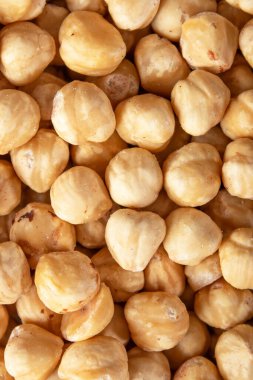 Kavrulmuş fındık yakın plan, kabuklu fındık arka plan, sağlıklı çerez