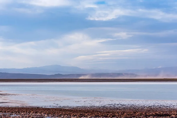 Mist Γύρω Από Tebinquinche Λιμνοθάλασσα Στην Έρημο Atacama — Φωτογραφία Αρχείου