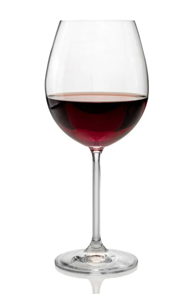 赤ワインのゴブレットグラス 白に隔離 クリッピングパス — ストック写真