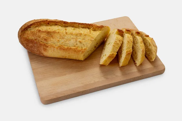 Τεμαχισμένο Καρβέλι Από Ψωμί Σιμιγδάλι Σκληρού Σίτου Ξύλινη Επιφάνεια Κοπής — Φωτογραφία Αρχείου