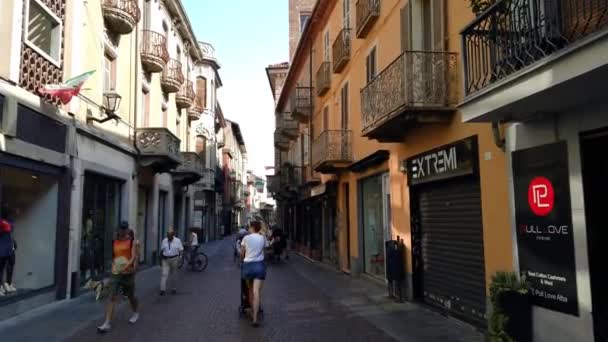 Alba Cuneo Piemonte Itália Agosto 2023 Tracking Shot Vittorio Emanuele — Vídeo de Stock