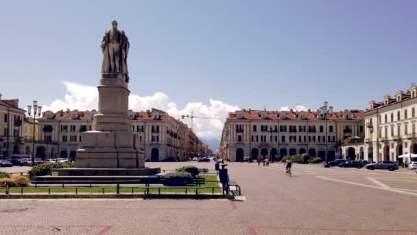 Cuneo Piedmont Italy August 2022 Statue Giuseppe Barbaroux Center Tancredi — Stock Video