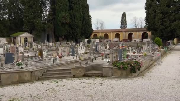 Pisa Italy March 2024 Pisa City Suburban Cemetery Pietrasantina Pano — Stock Video