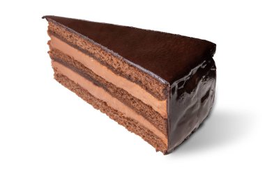 Sacher Turte keki, beyaza izole edilmiş bir dilim çikolatalı pasta. Kırpma yolu da dahil.