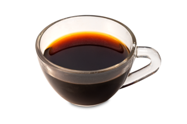 İzole edilmiş cam bardakta kahve.