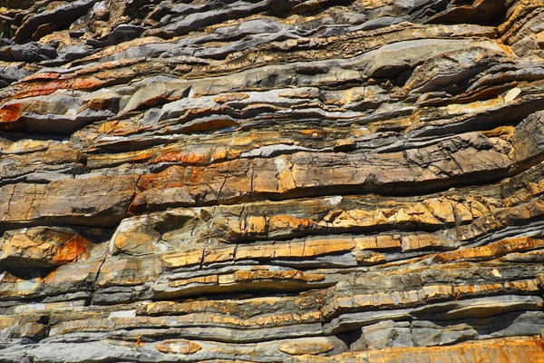 Flyschは主に起源を持つ海洋堆積岩のシリーズであり 岩層の交互によって特徴付けられる バルカン半島 モンテネグロ ブドヴァ モグレンビーチ — ストック写真