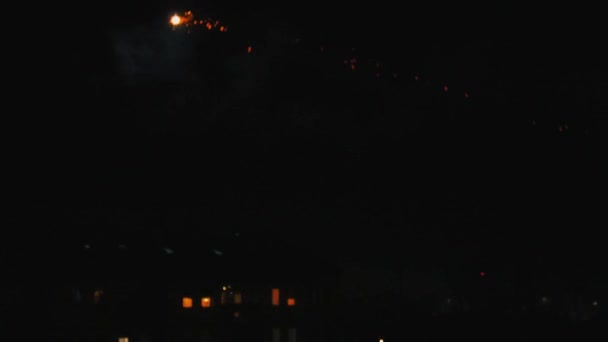 Bokeh Yang Mengalami Defocused Multicolored Dari Kembang Api Pada Tahun — Stok Video