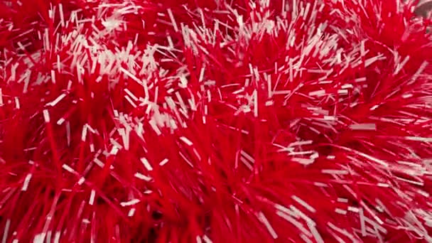Red White Bright Tinsel Flutters Wind Draft Christmas New Year — Vídeo de Stock
