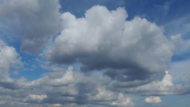 Cúmulo Movimiento Rápido Estratocumulus Esc Nubes Contra Cielo Azul Nubosidad — Vídeos de Stock