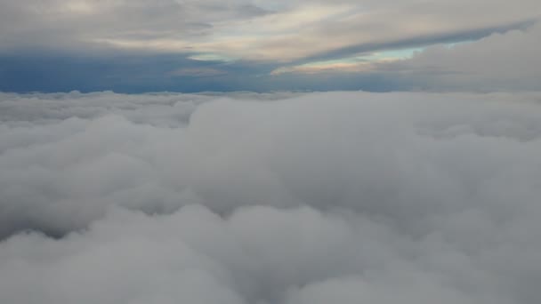 Stratocumulus Clouds Lower Tier Cumulus Cumulonimbus Clouds Vertical Development Airplane — Stock video