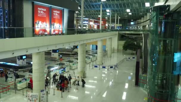 Ankara Turkiye Esenboga Havalimani Airport 2023 Lobby Corridor Airport Interior — Stockvideo