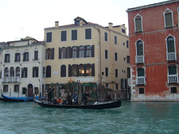 Венеция Италия Июля 2007 Года Венецианские Улицы Изящными Фасадами Зданий — стоковое фото