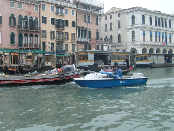 Venedig Italien 2007 Venezianische Straßen Mit Anmutigen Hausfassaden Canal Grande — Stockfoto
