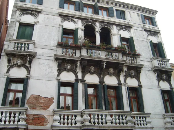 Venecia Italia 2007 Calles Venecianas Con Elegantes Fachadas Edificios Gran — Foto de Stock