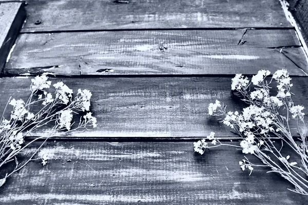 Bir Demet Kolza Çiçeği Ahşap Arka Planda Buket Toplanmış Yaban — Stok fotoğraf