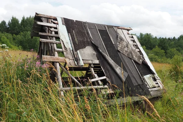 Old Abandoned Sad Well House Nyrki Village Karelia Lopsided Wooden — Stock Photo, Image