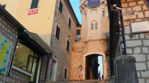 Herceg Novi Montenegro 2022 Sahat Kula Clock Tower Passage Two — Stock Video