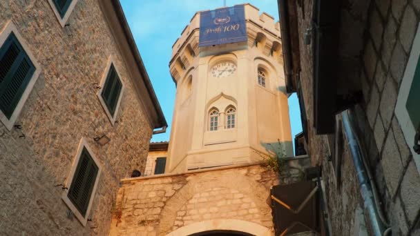 Herceg Novi Montenegro 2022 Sahat Kula Clock Tower Passage Two — Stock Video