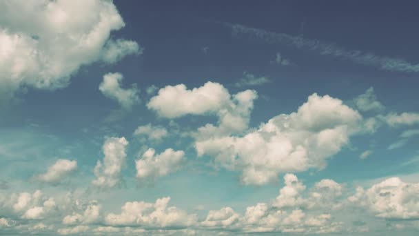 Быстрые Кучевые Облака Циррострат Стратокумулус Против Голубого Неба Изменение Климата — стоковое видео