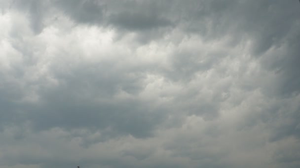 Ужасная Воздушная Буря Кучевые Облака Облака Дождей Грозовые Тучи Представляют — стоковое видео