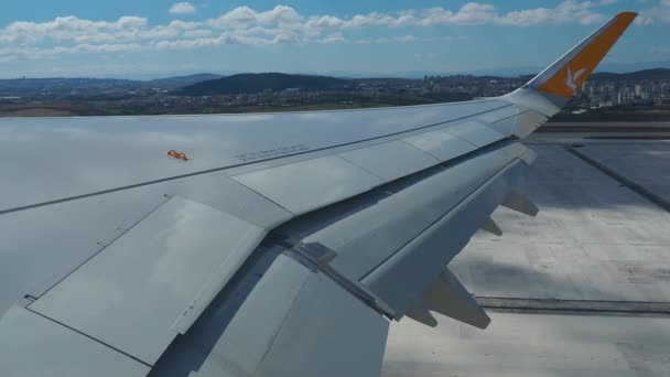 Stanbul Sabiha Gökçen Uluslararası Havalimanı Türkiye Sefer Sayılı Uçak Kalkışı — Stok video