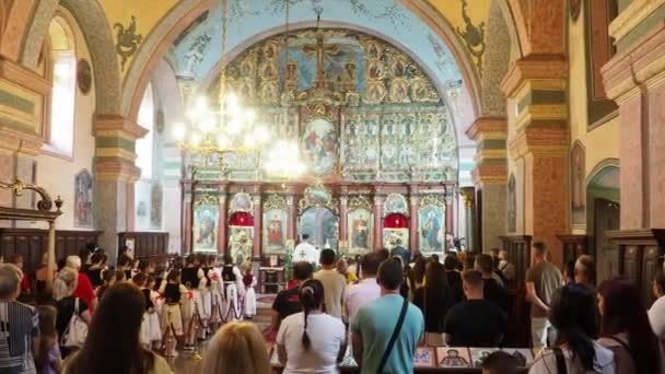 Лакарак Сербия Богослужение Храме Посвященное Поклонению Богу Православное Служение Поющие — стоковое видео