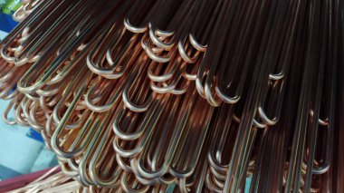 Isı değiştiriciler için bakır borular. Bakır ısı değiştiriciler, bakır yüksek termal iletkenlik ve mekanik güç nedeniyle güneş termal ısıtma sistemlerinde önemlidir. Üretecek çok boru var..