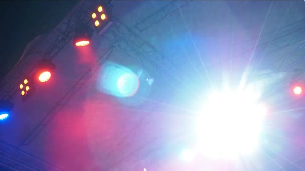 Результат Роботи Інженера Освітлювача Концерті Софіти Пандуси Сліпі Параболічні Алюмінієві — стокове відео